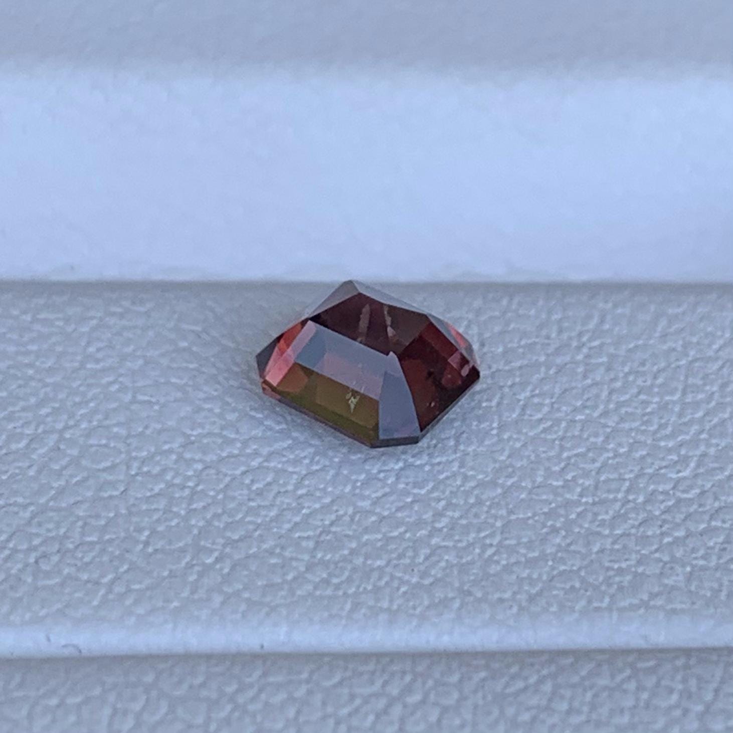 Natural Whiskey Sapphire 1.09ct - (UH) - Baza Boutique