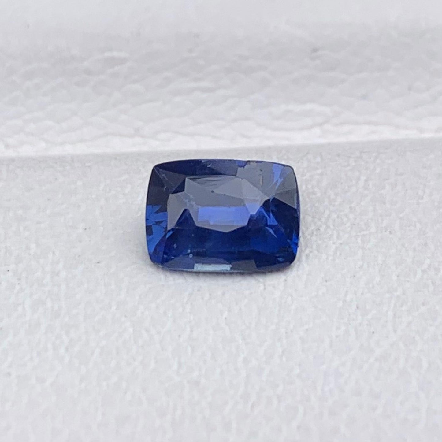 Natural Royal Blue Sapphire 0.94ct - (H) - Baza Boutique