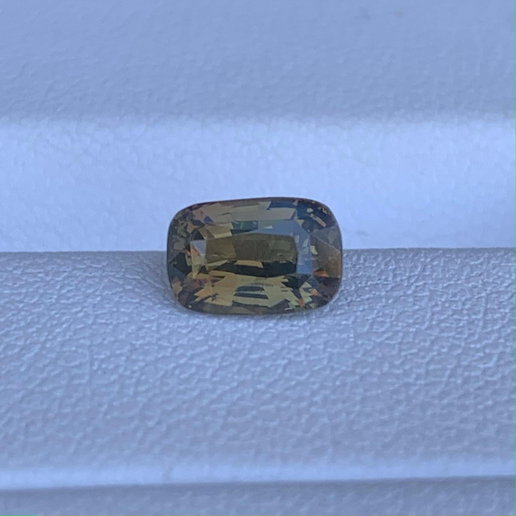 Rare - Alexandrite 1.50ct - (UH) - Baza Boutique