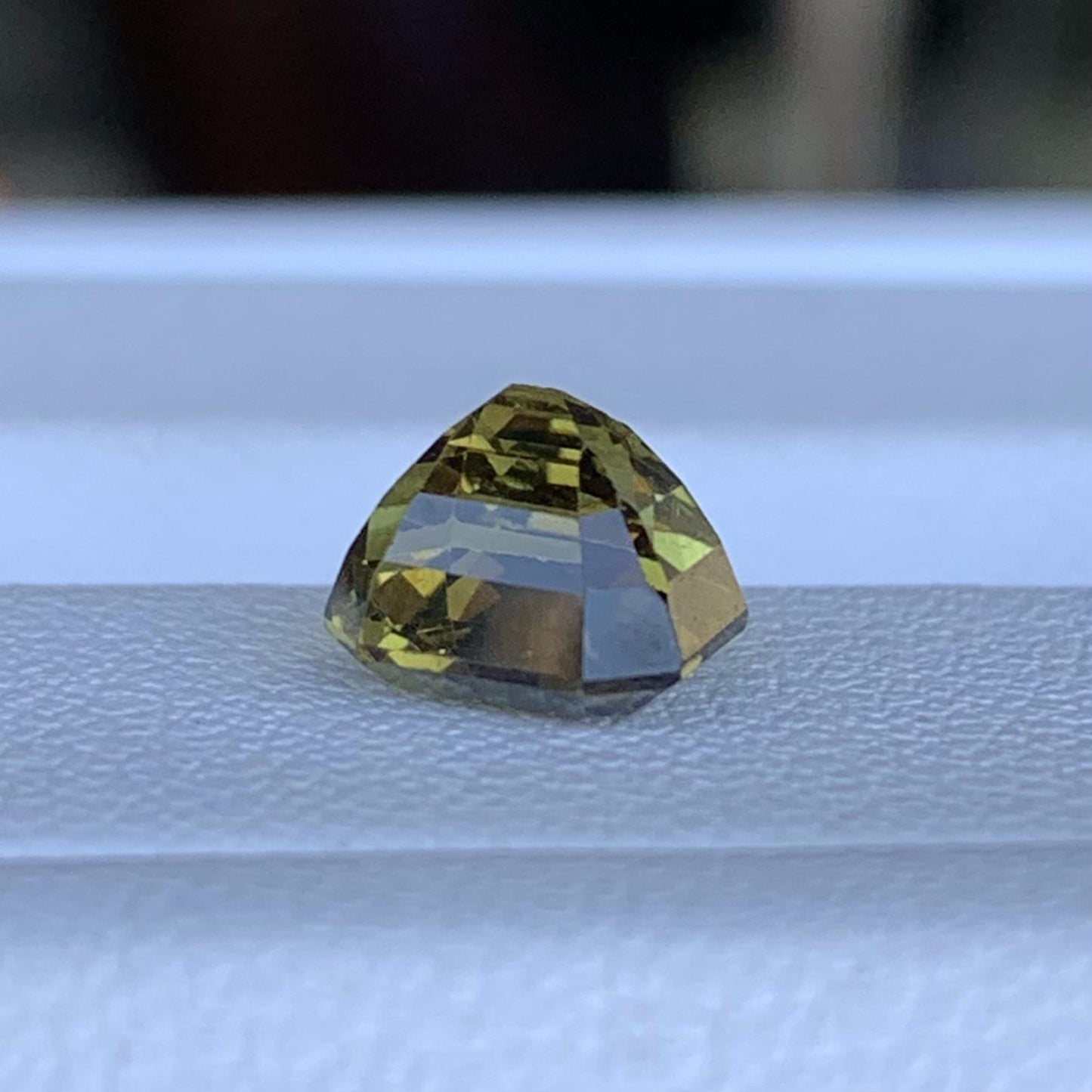 Lemon Green Chrysoberyl 1.96ct - (UH)