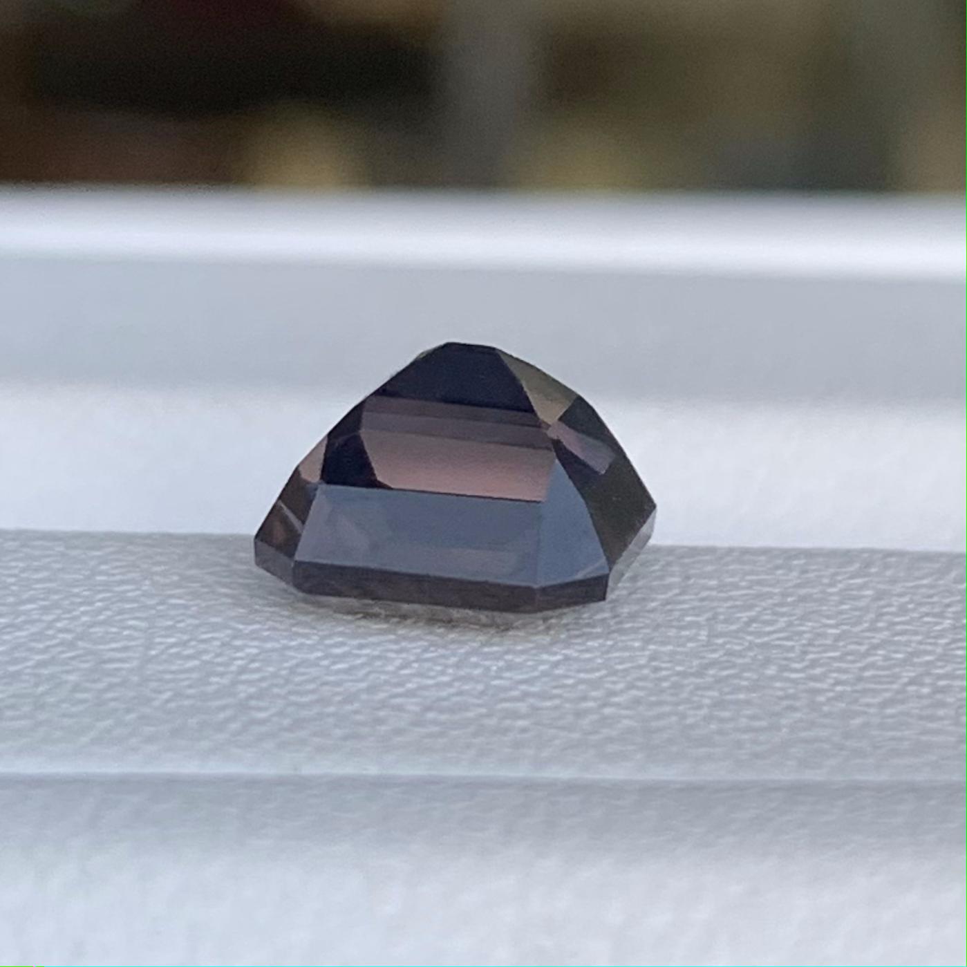 Natural Whiskey Spinel 2.19ct - (UH) - Baza Boutique