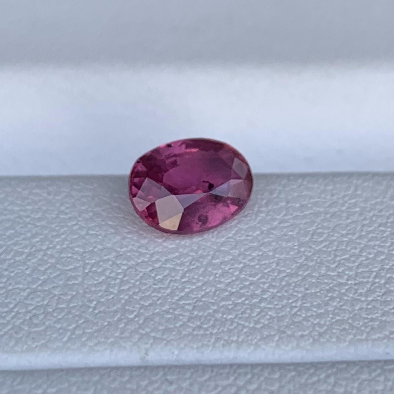 Natural Ceylon Padparadscha Sapphire 1.02ct - (UH) - Baza Boutique