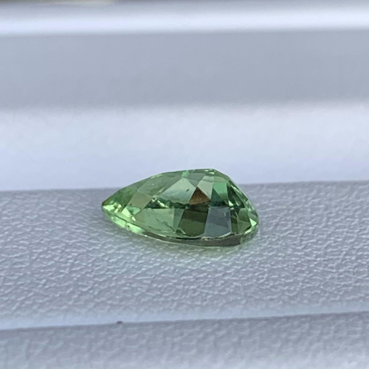 Natural Tsavorite Garnet 1.00ct (UH)