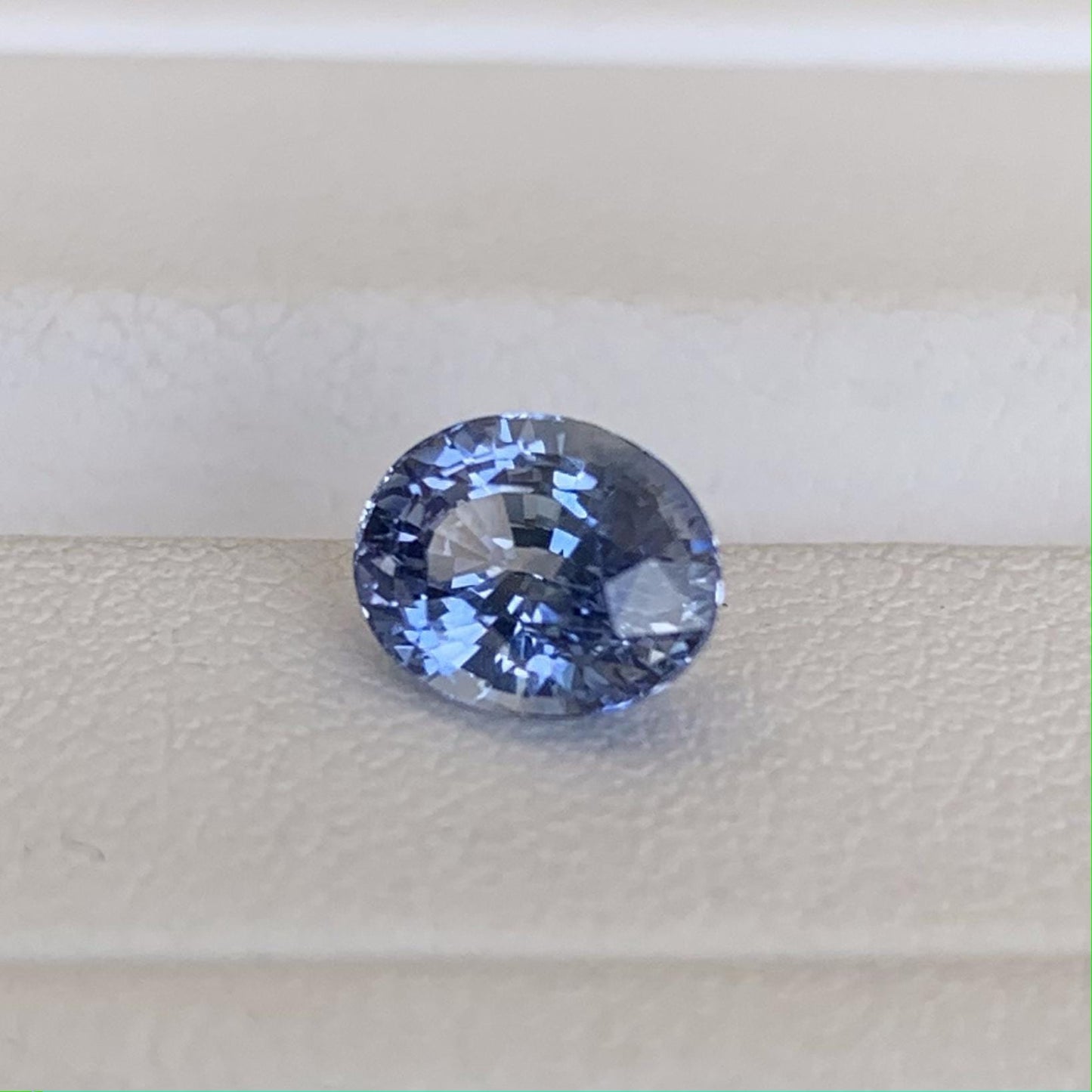 Bi Color Sapphire 1.41ct - (H) - Baza Boutique