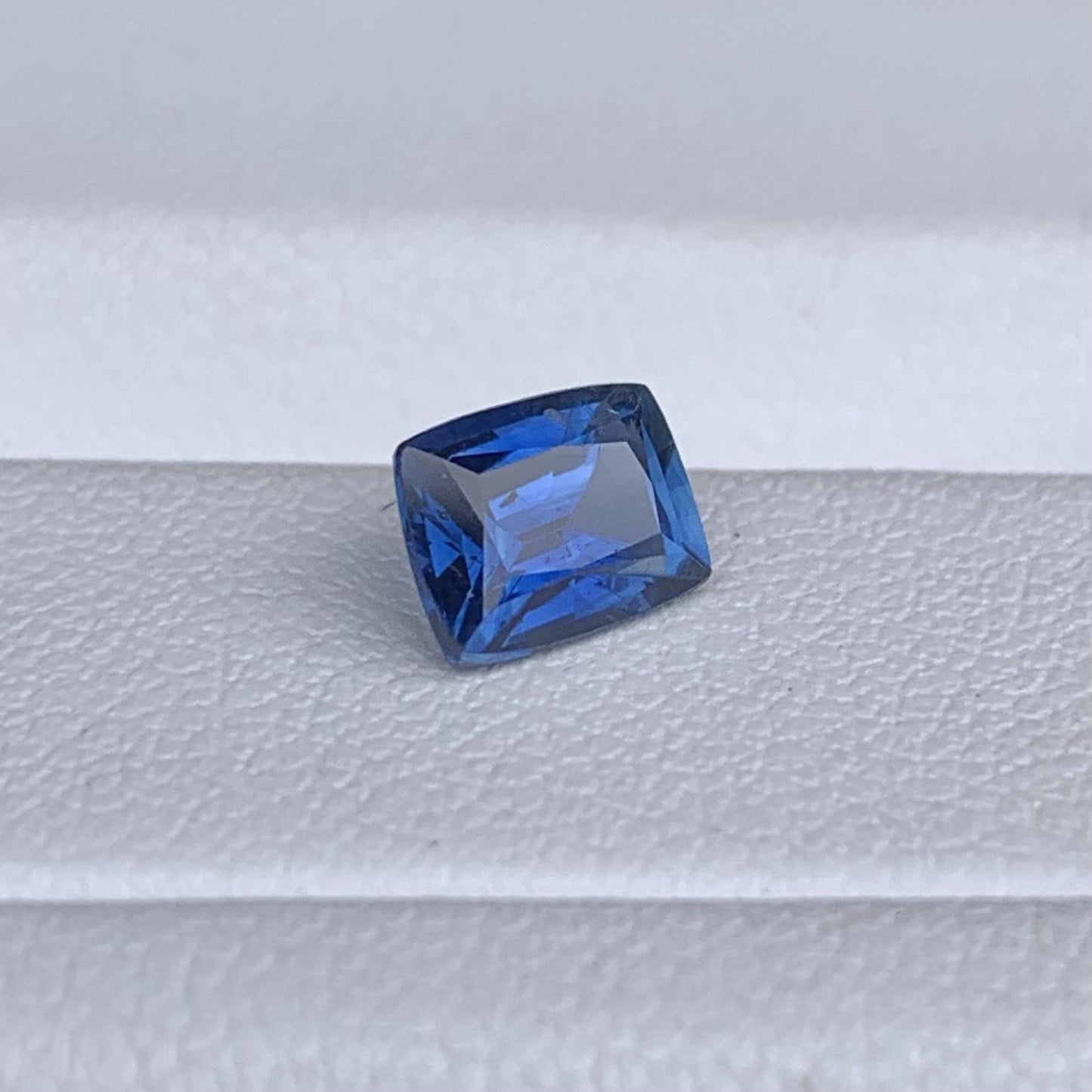 Natural Blue Sapphire 1.08Cts - Baza Boutique