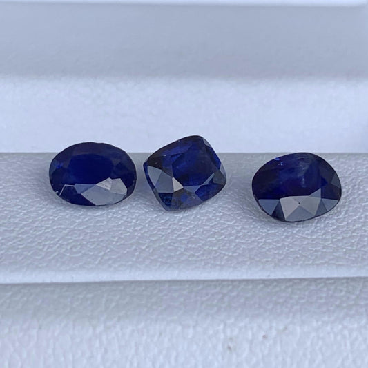 Natural Ceylon Royal Blue Sapphire Lot 2.41ct - (H)