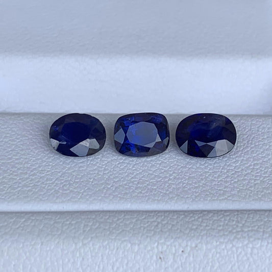 Natural Ceylon Royal Blue Sapphire Lot 2.41ct - (H)