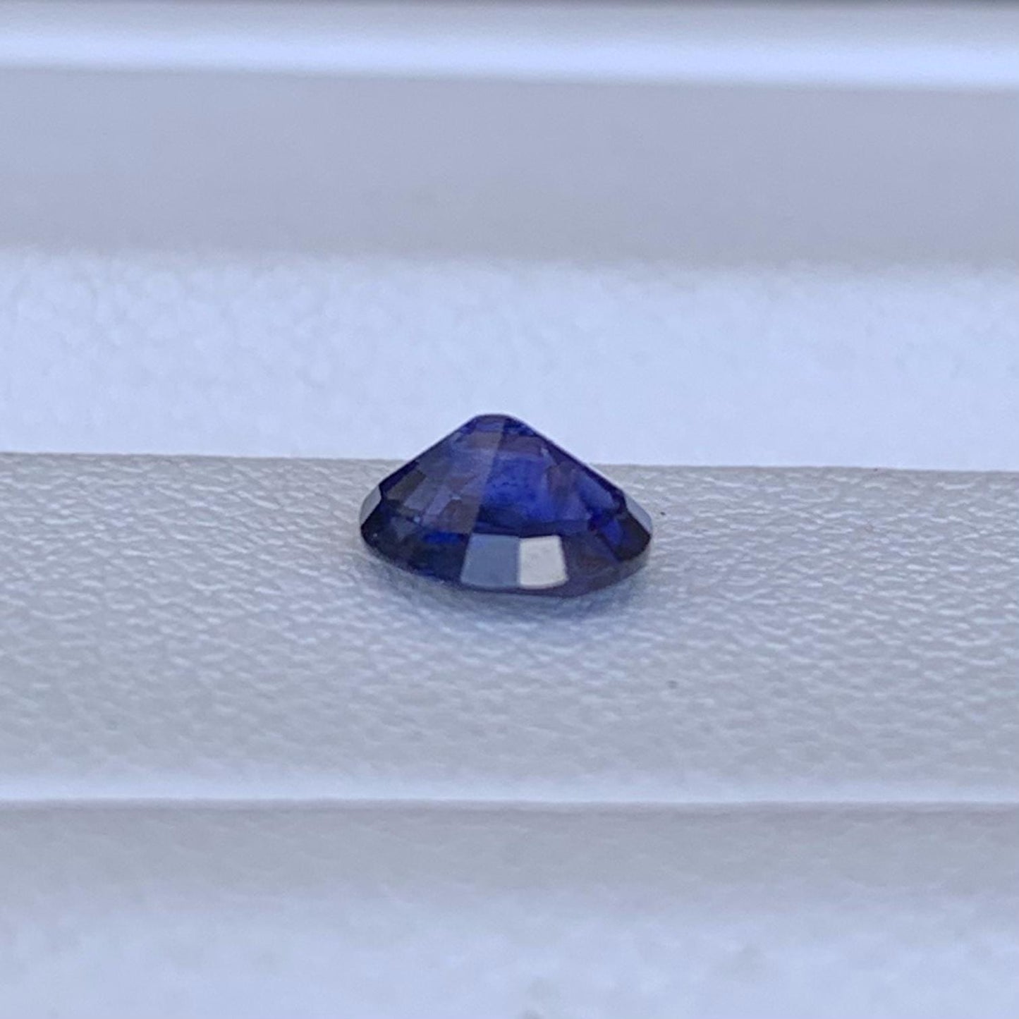 Natural Royal Blue Sapphire 0.67ct - (H)