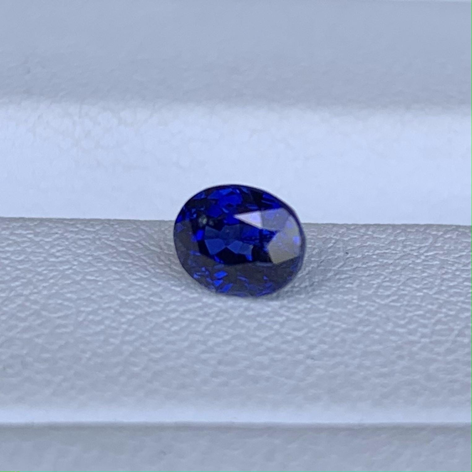 Natural Blue Sapphire 0.79ct - (H) - Baza Boutique