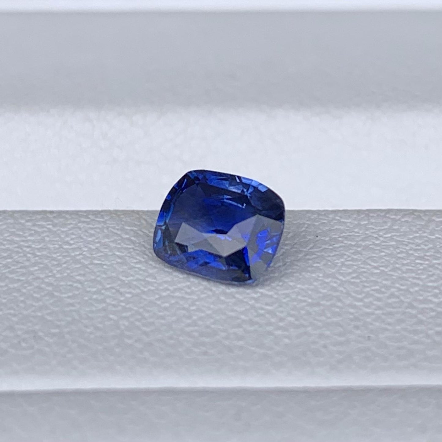 Natural Blue Sapphire 0.92ct (H)