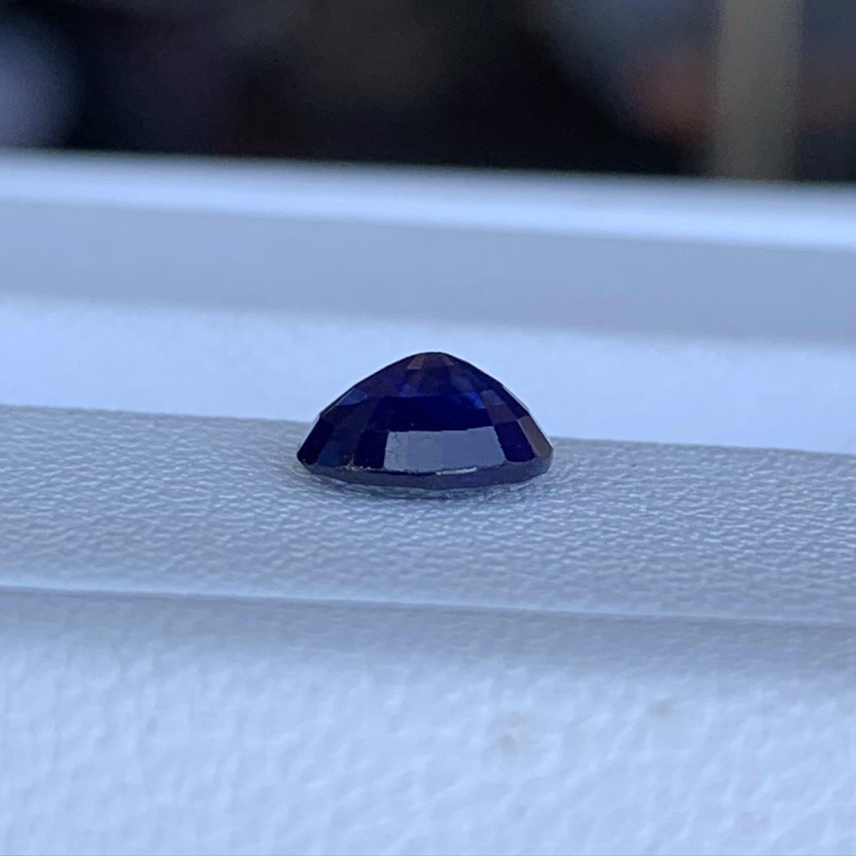 Natural Royal Blue Sapphire 1.00ct - (H) - Baza Boutique
