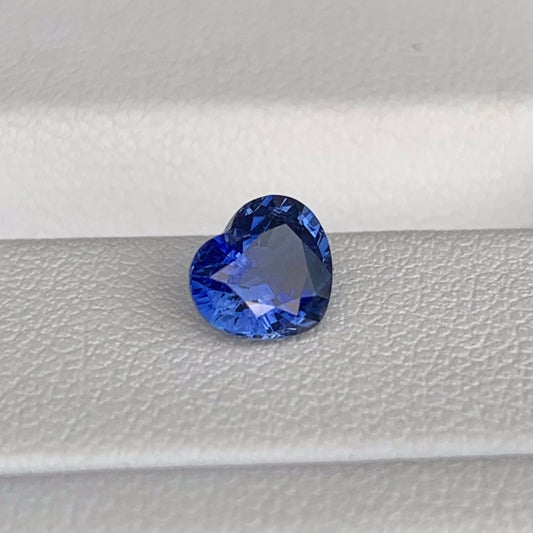 Natural Royal Blue Sapphire 1.08ct - (H) - Baza Boutique