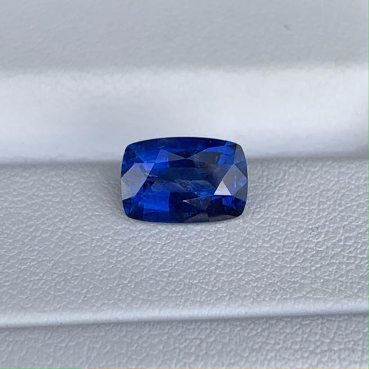 Natural Blue Sapphire 2.01ct (H) - Baza Boutique
