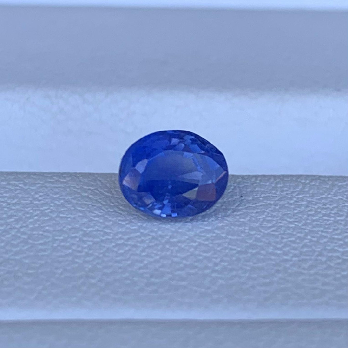 Natural Ceylon Royal Blue Sapphire 1.15ct - (H) - Baza Boutique