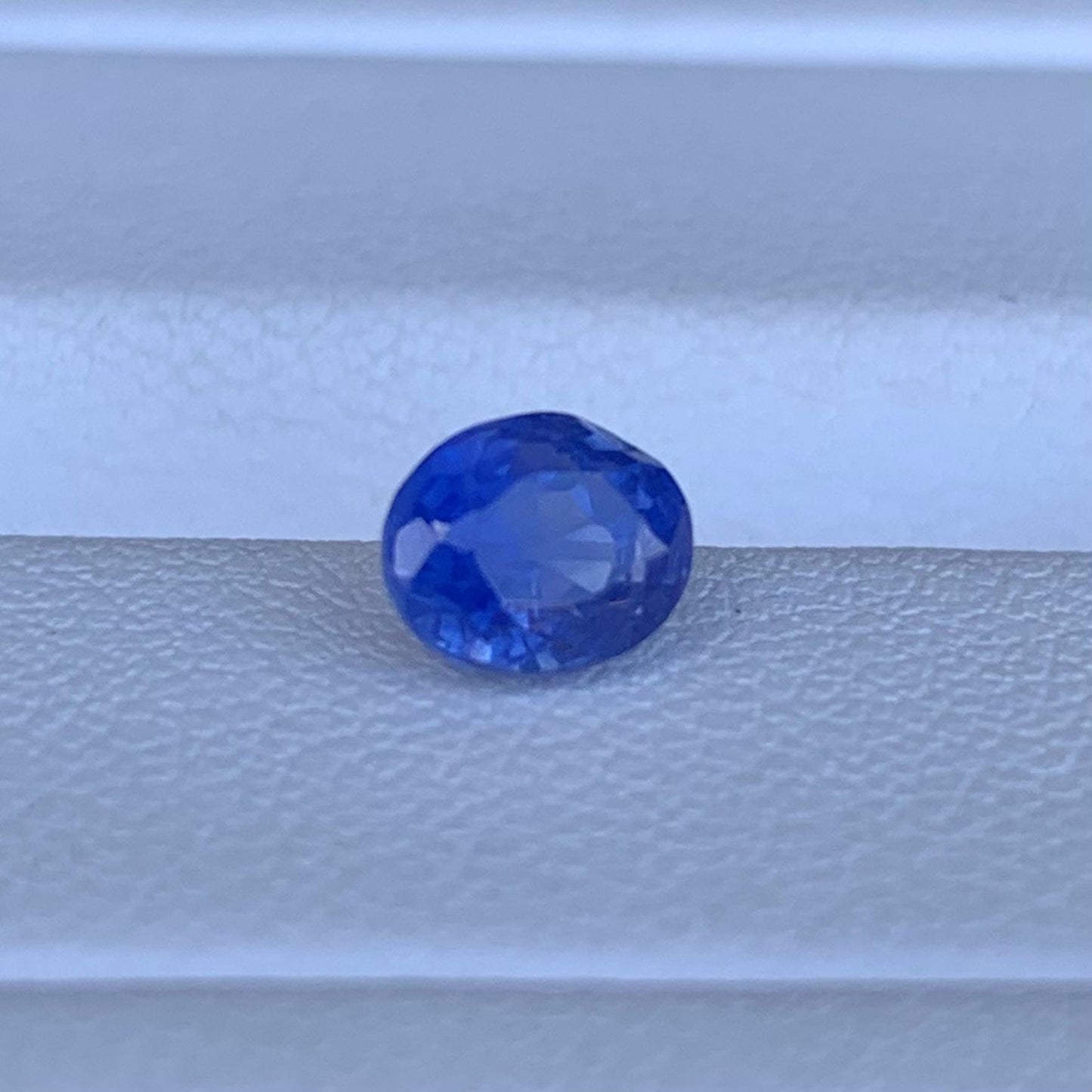 Natural Ceylon Royal Blue Sapphire 1.15ct - (H) - Baza Boutique