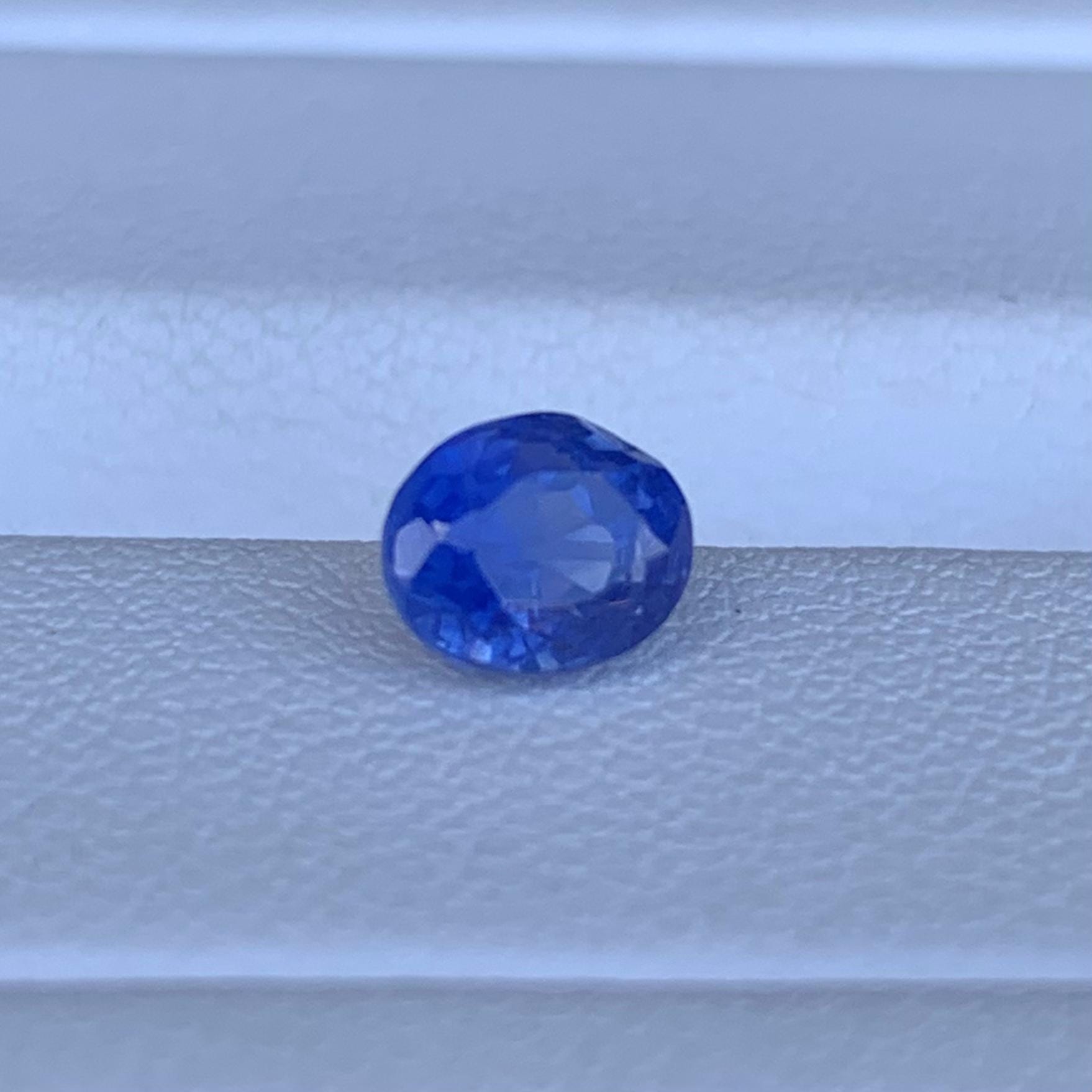 Natural Ceylon Royal Blue Sapphire 1.15ct - (H) - Baza Boutique