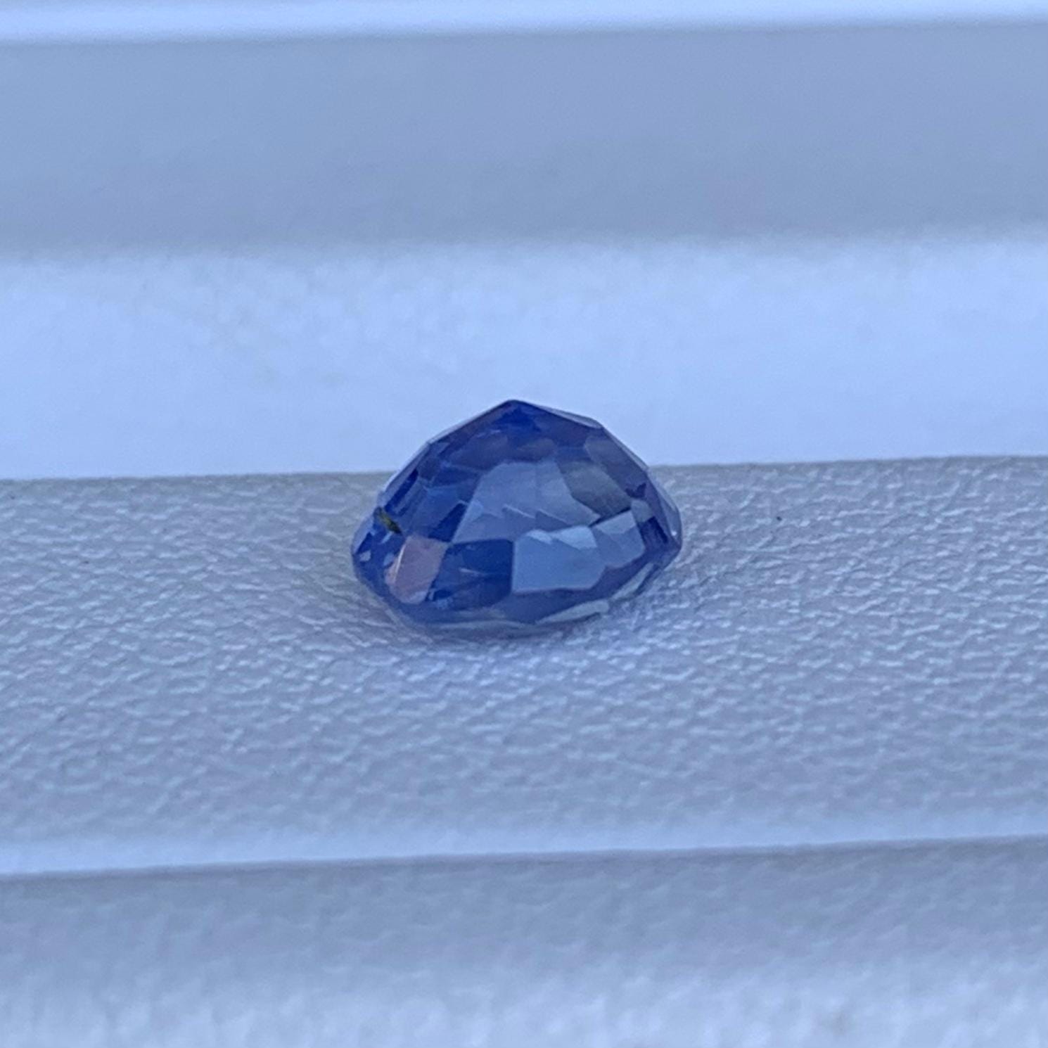 Natural Ceylon Royal Blue Sapphire 1.15ct - (H) - Baza Boutique