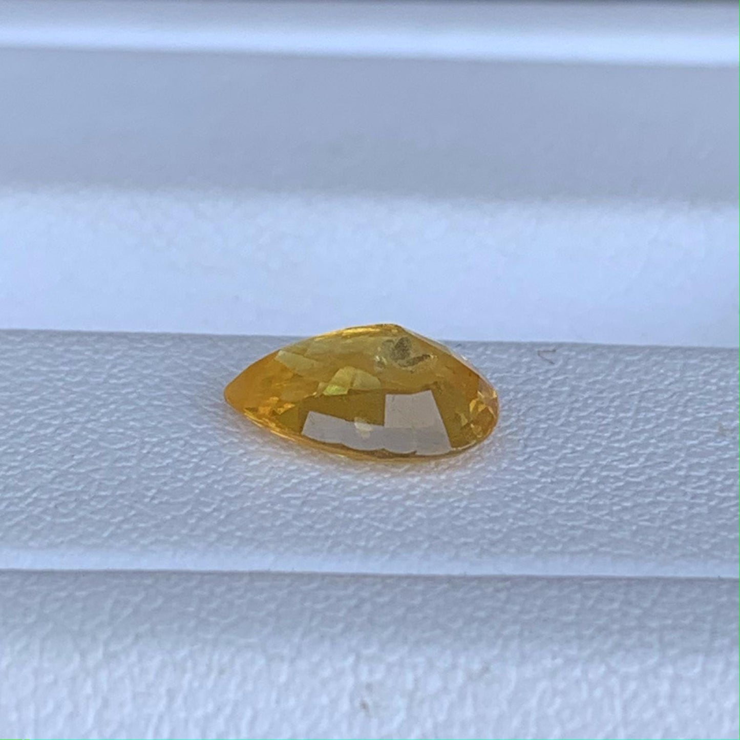Yellow Sapphire 1.72ct - (H) - Baza Boutique