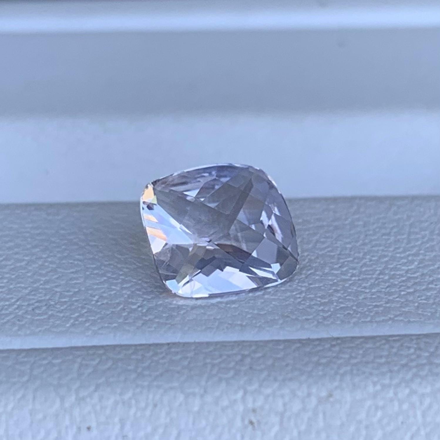 Natural Peach Sapphire 1.96ct - (UH) - Baza Boutique