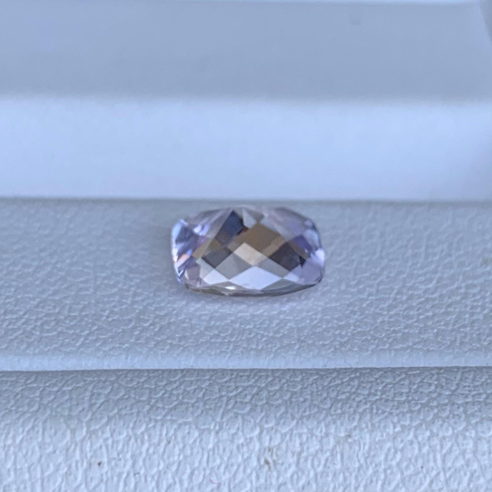 Natural Peach Sapphire 1.96ct - (UH) - Baza Boutique