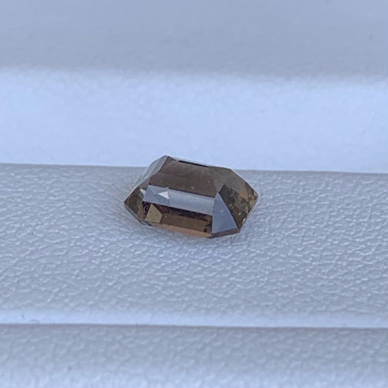 Color Changing Sapphire 1.38ct - (UH) - Baza Boutique