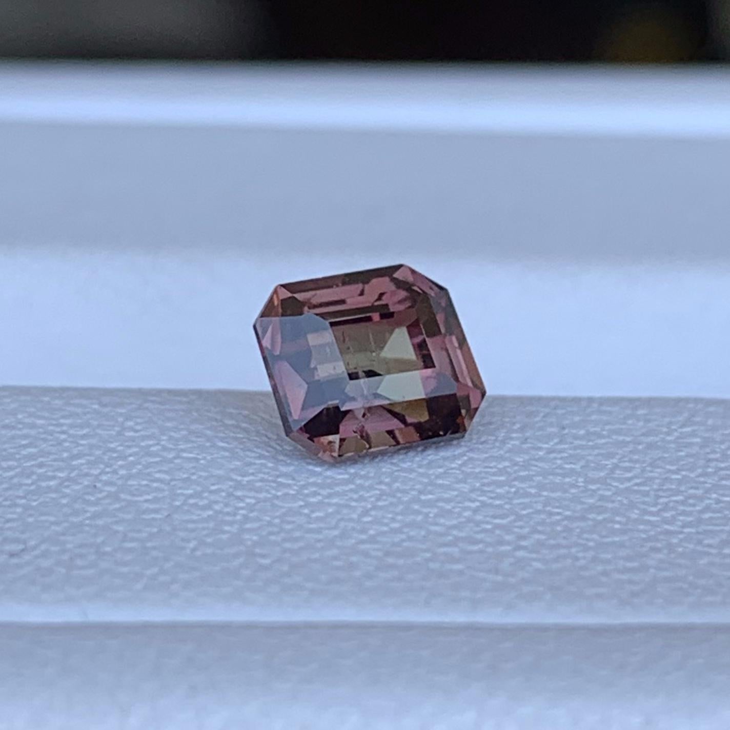 Natural Whiskey Sapphire 1.09ct - (UH) - Baza Boutique