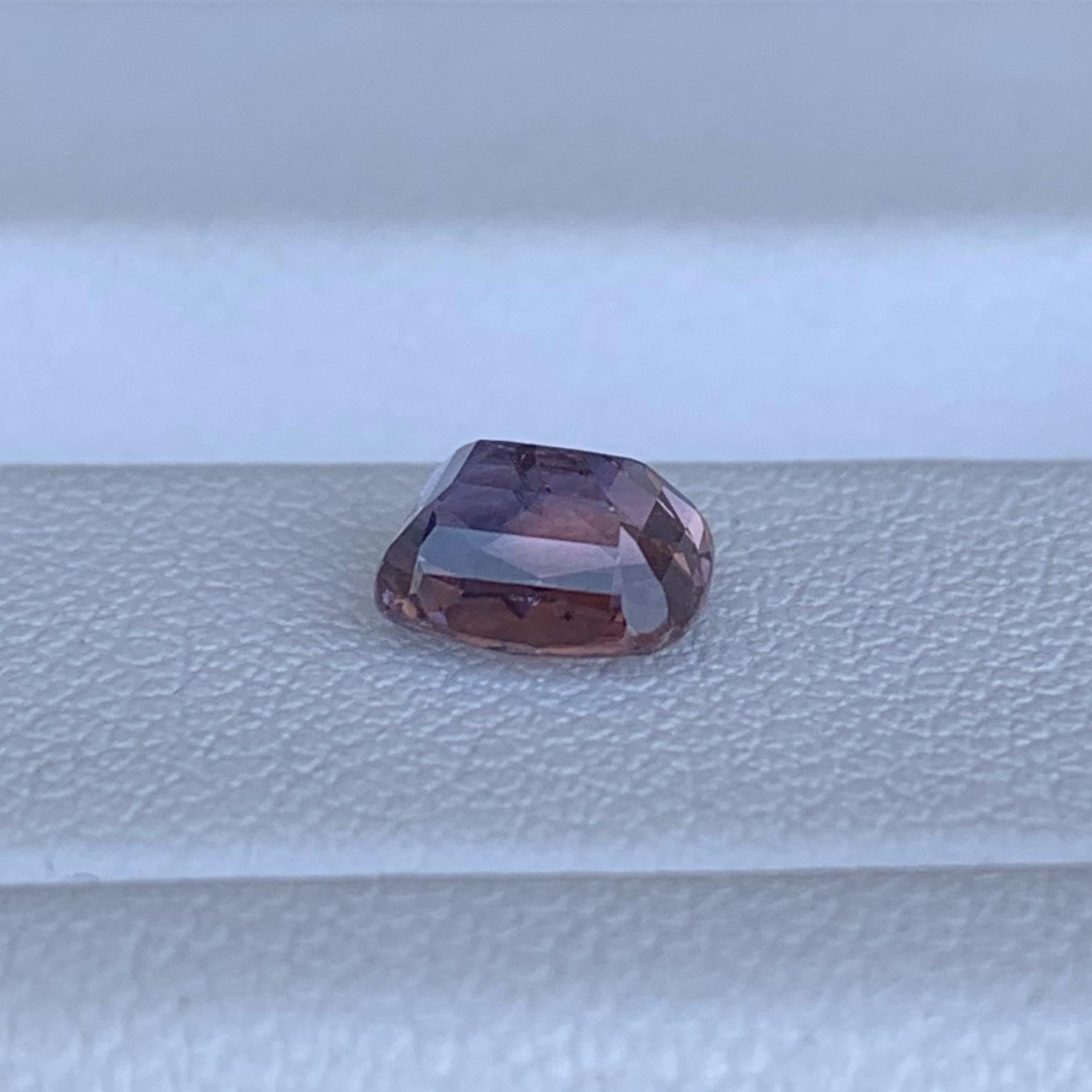 Multi-color Sapphire 1.15ct - (UH) - Baza Boutique