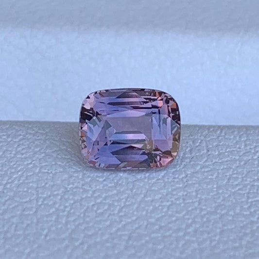 Multi-color Sapphire 1.15ct - (UH) - Baza Boutique
