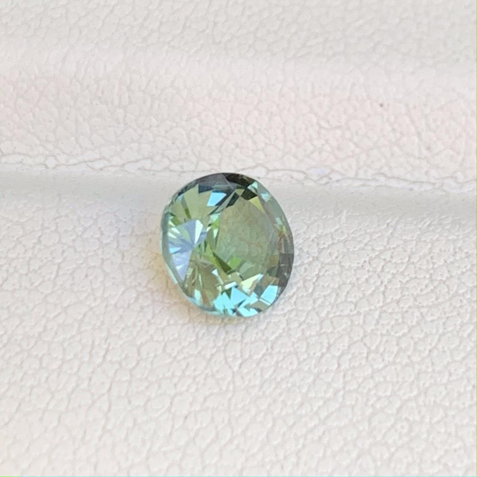 Natural Ceylon Peacock Teal Sapphire 1.30ct - (UH) - Baza Boutique