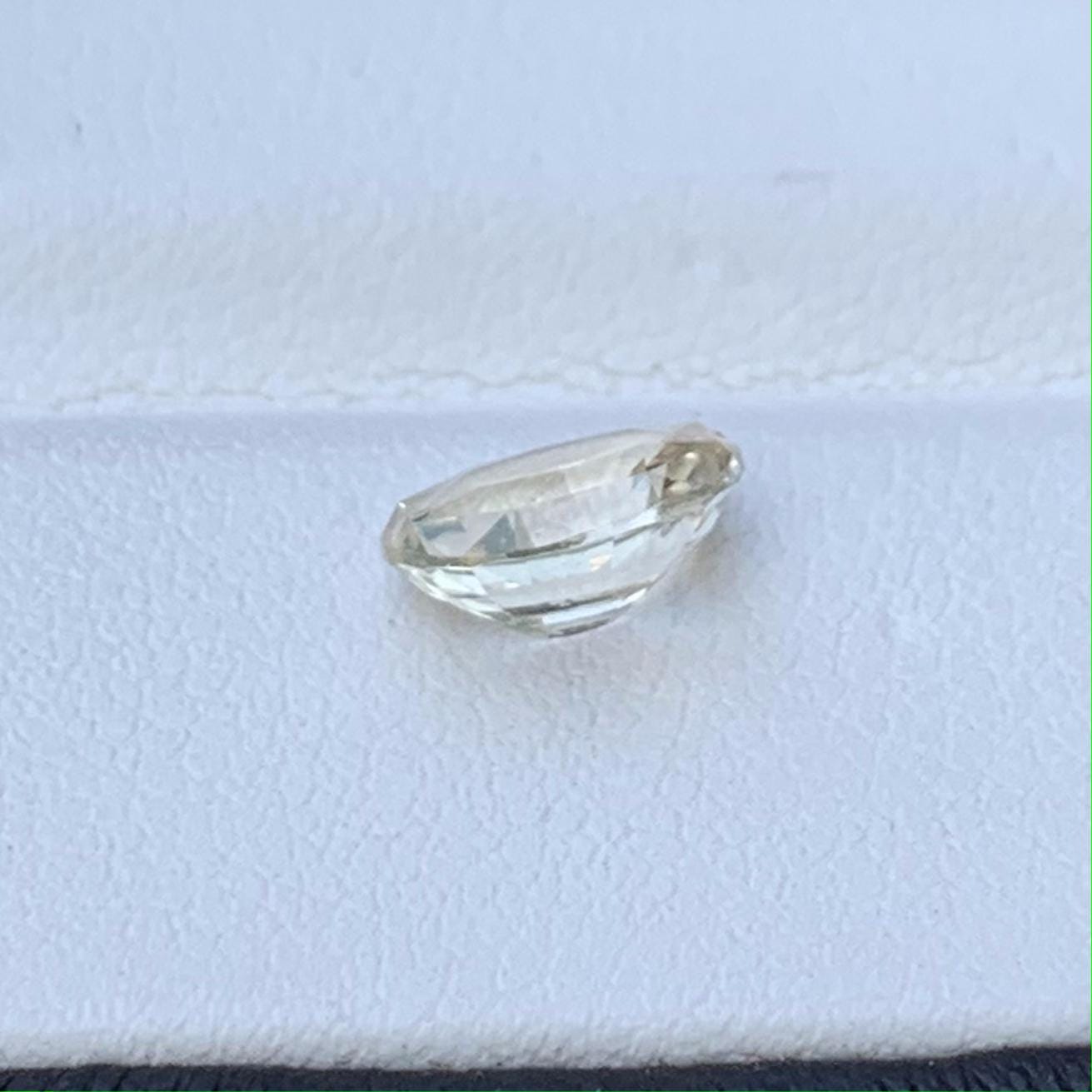 Natural Tiffany Peach Sapphire 1.67ct - (UH) - Baza Boutique