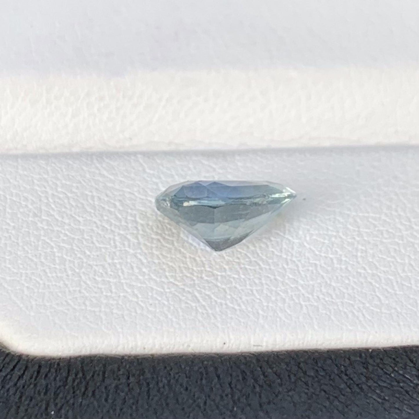 SkyBlue Ceylon Sapphire 2.02ct - (H)