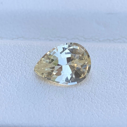 Natural Champagne Peach Sapphire 1.35ct - (H) - Baza Boutique
