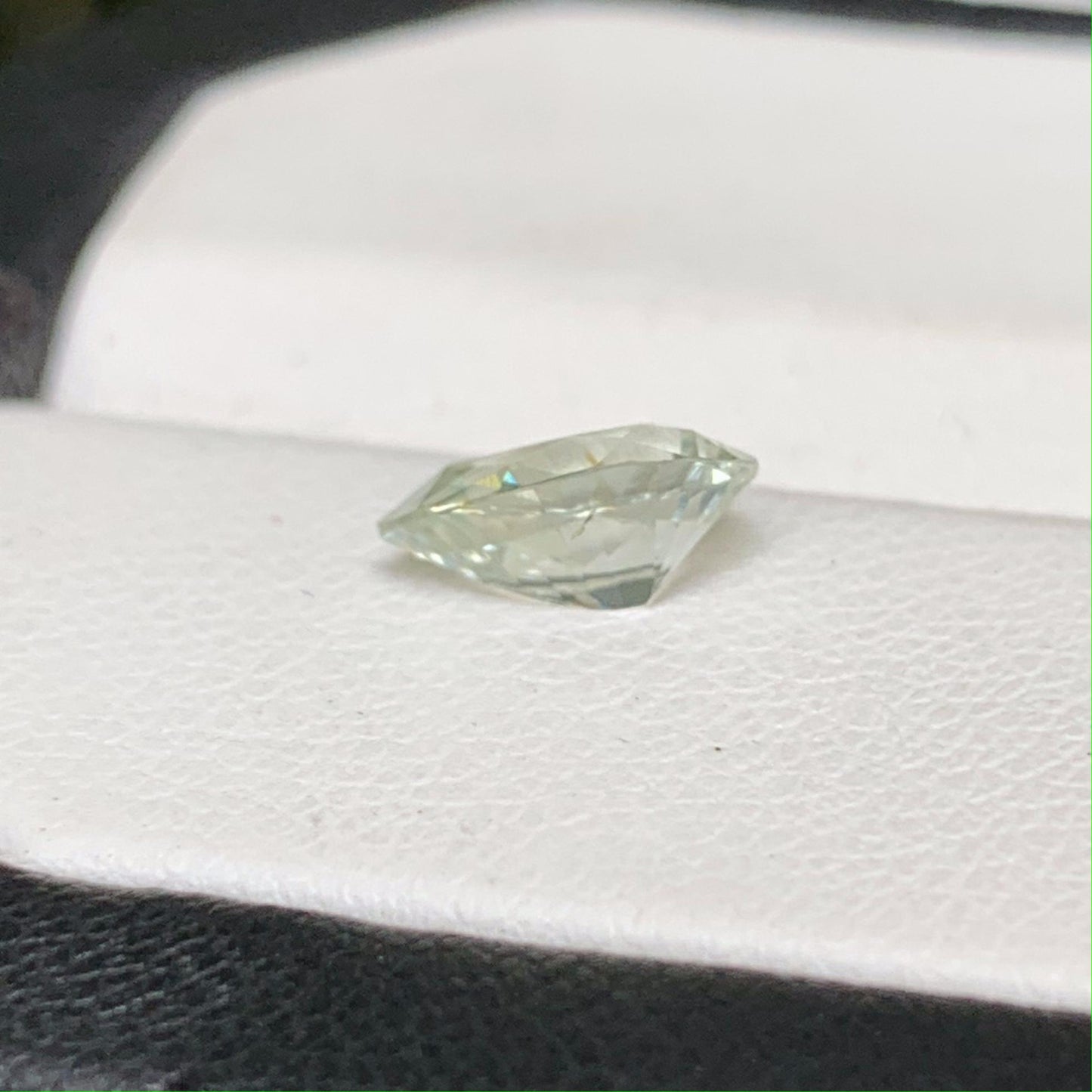 Natural Mint Green Sapphire 1.59ct (UH) - Baza Boutique