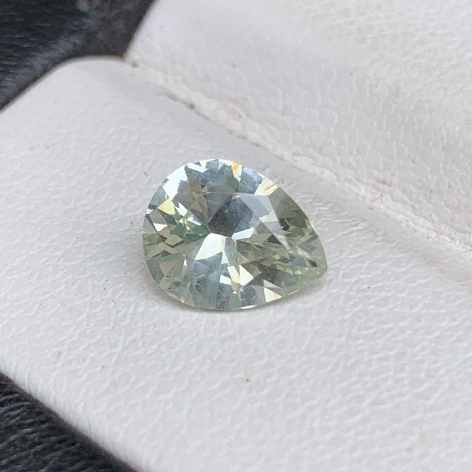 Natural Mint Green Sapphire 1.59ct (UH) - Baza Boutique