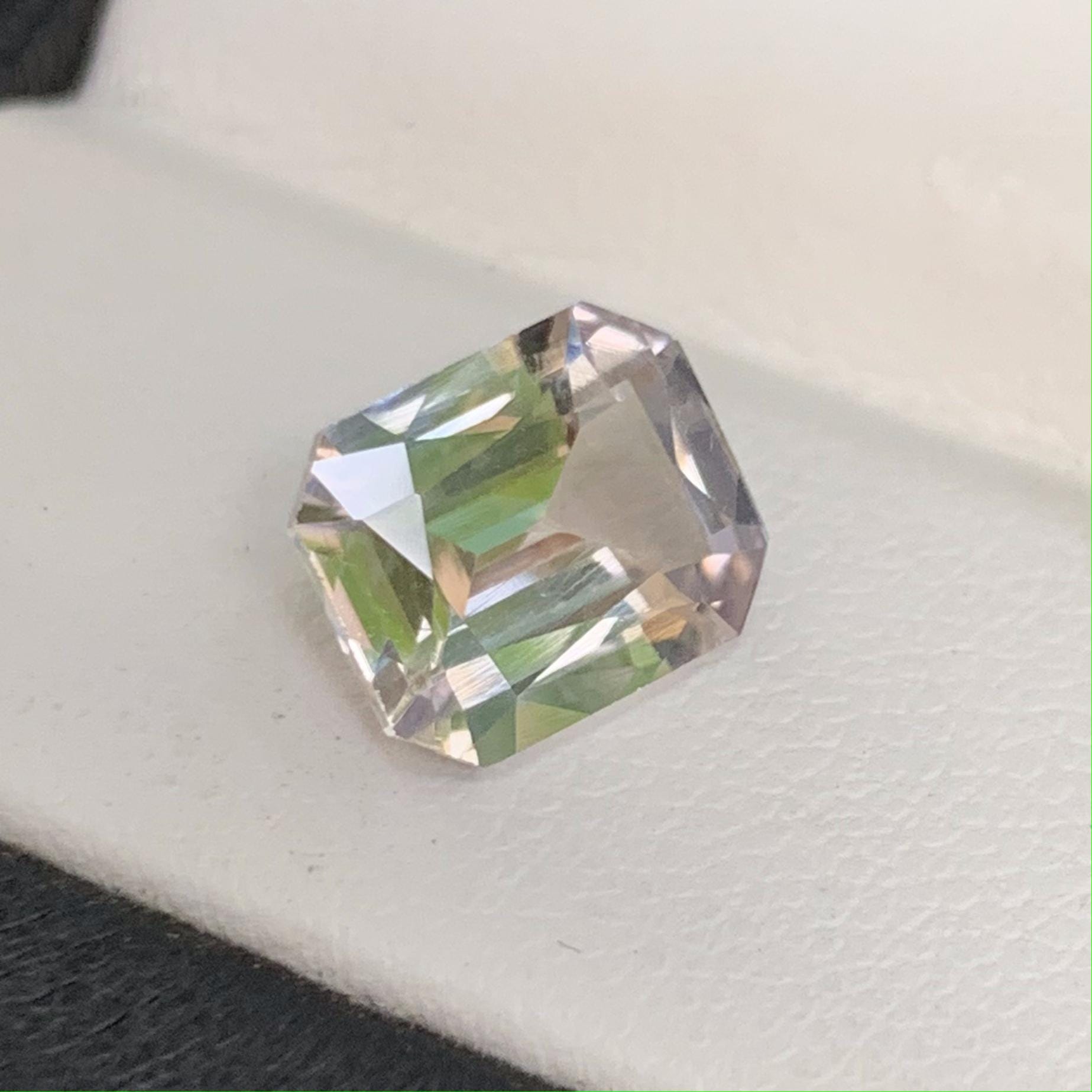 Natural Peach Sapphire 3.08ct - (H) - Baza Boutique