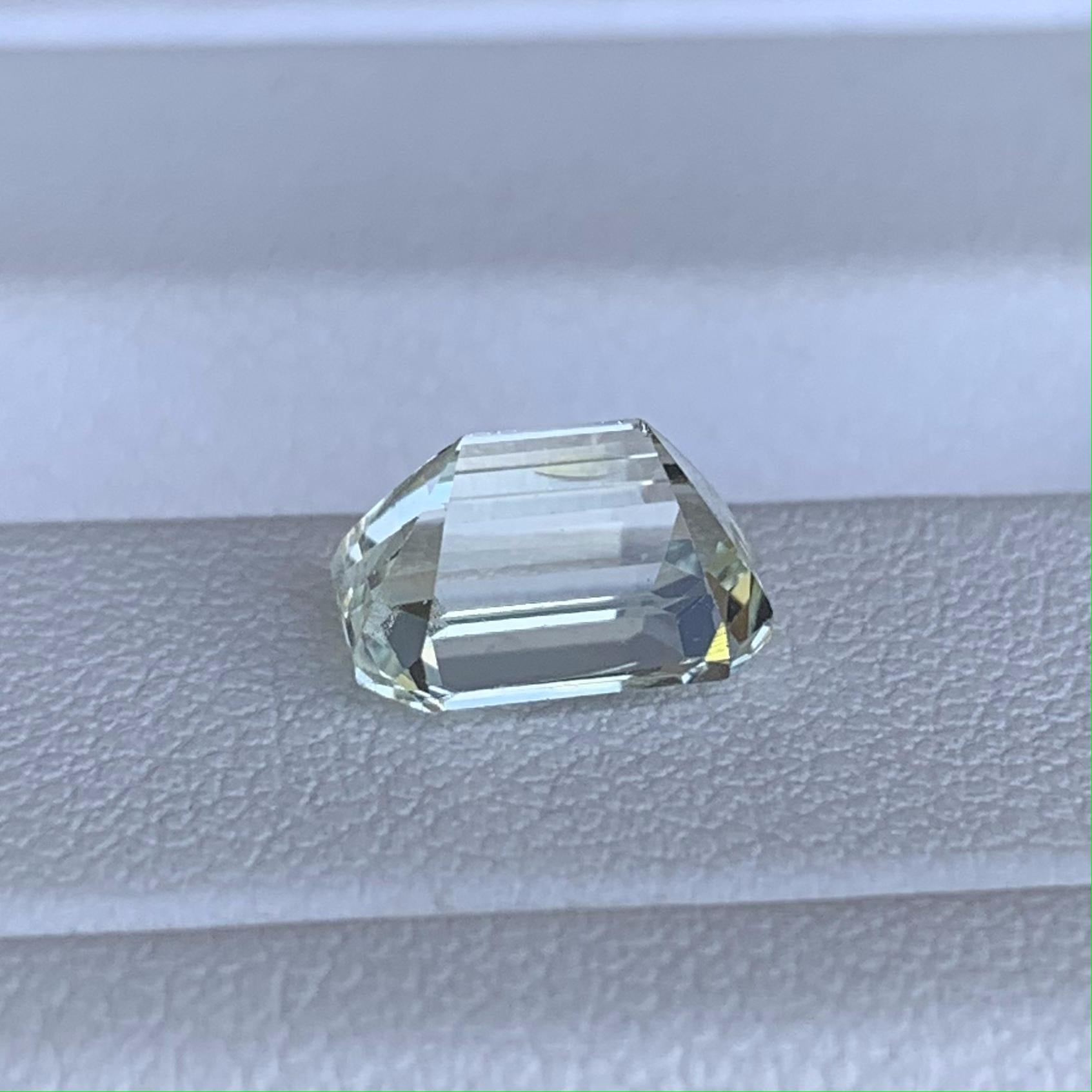 Natural Chrysoberyl 2.62ct - (UH) - Baza Boutique