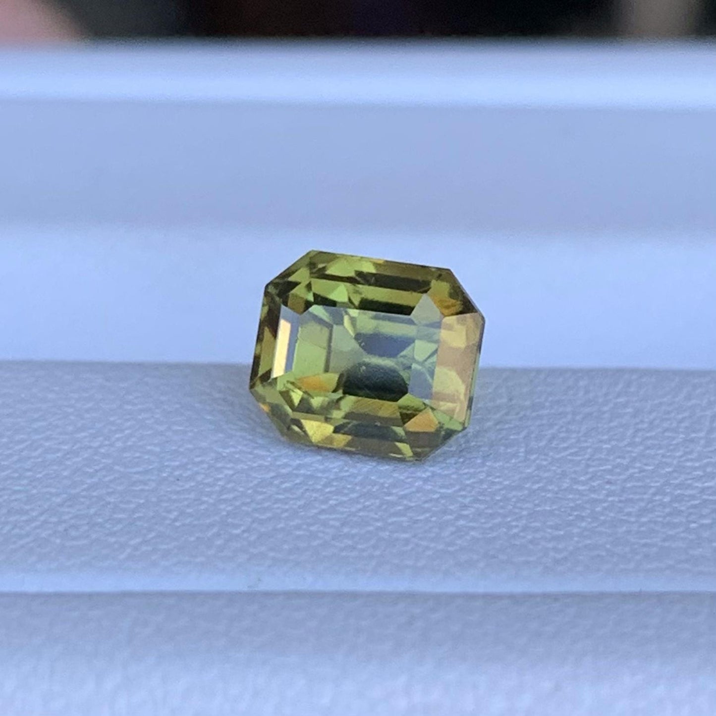Lemon Green Chrysoberyl 1.96ct - (UH)