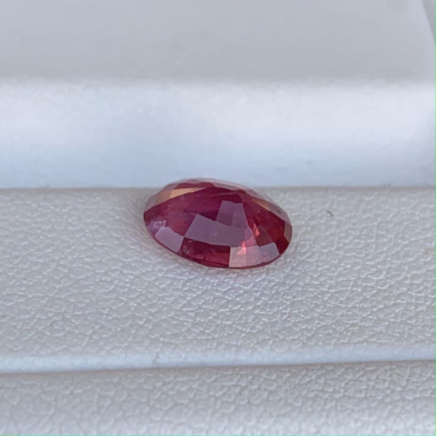Natural Padparadscha Sapphire 1.83ct - (UH) - Baza Boutique