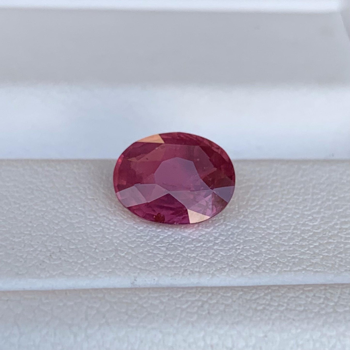 Natural Padparadscha Sapphire 1.83ct - (UH) - Baza Boutique