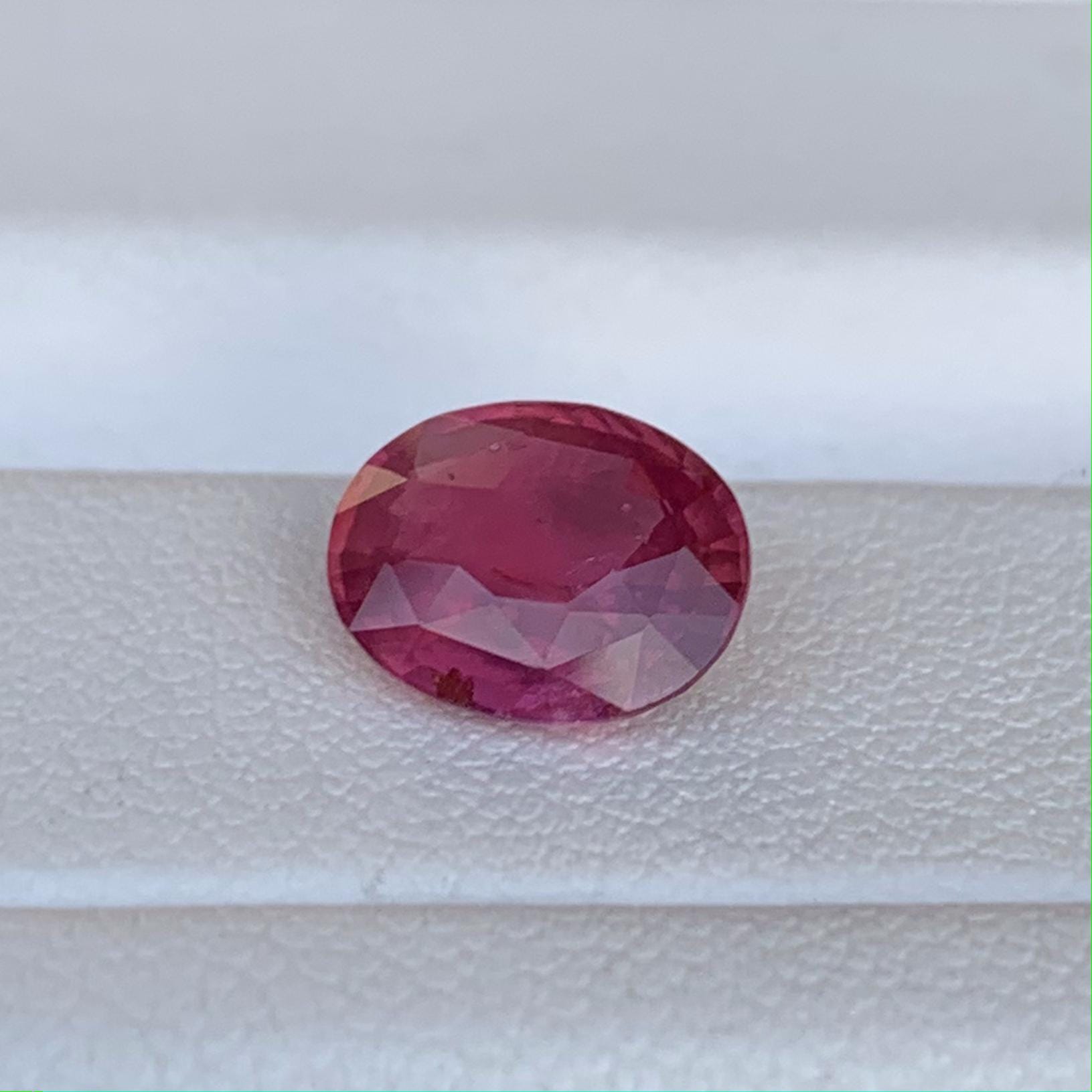 Natural Padparadscha Sapphire 1.83ct - (UH) - Baza Boutique