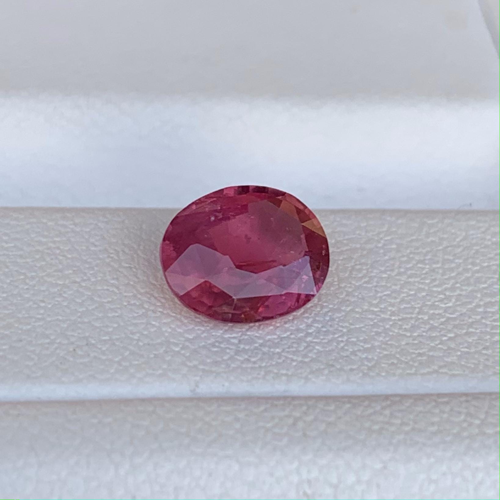 Natural Padparadscha Sapphire 1.83ct - (UH) - Baza Boutique