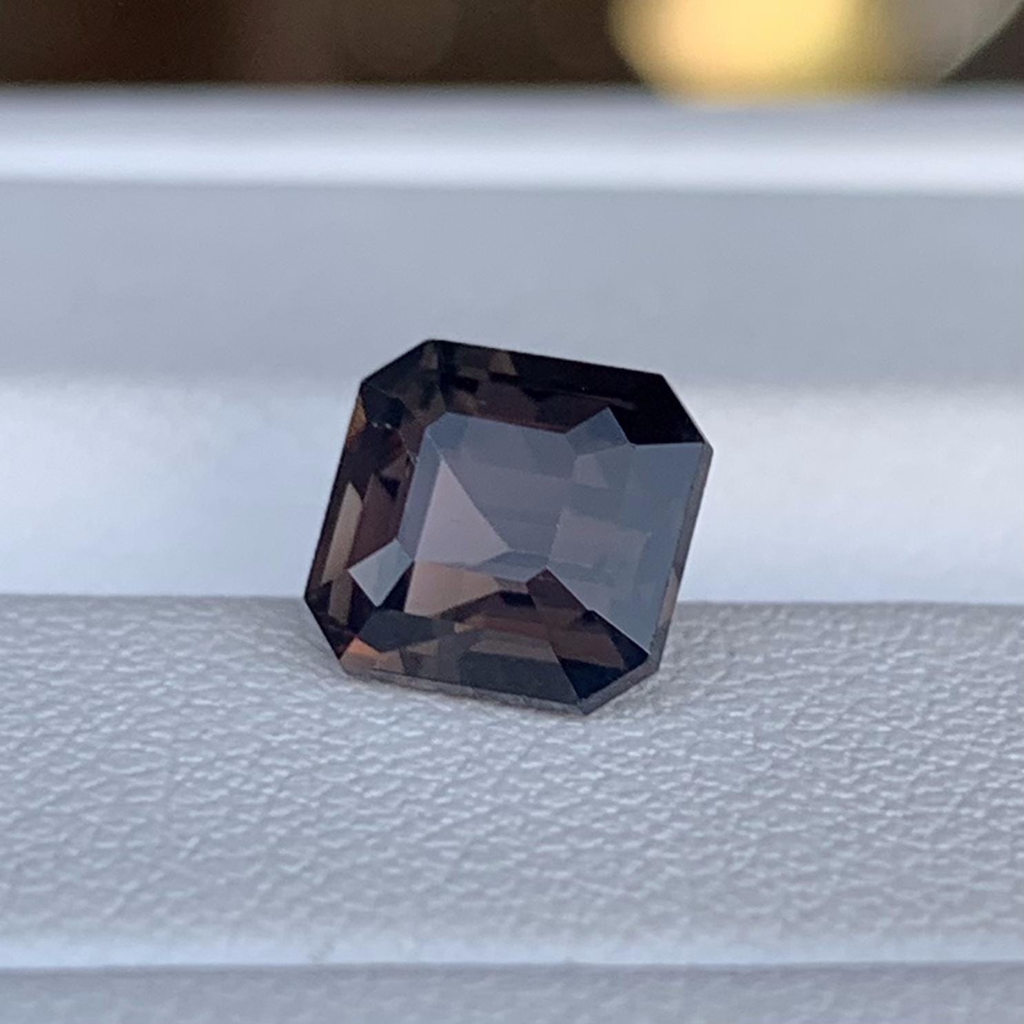 Natural Whiskey Spinel 2.19ct - (UH) - Baza Boutique