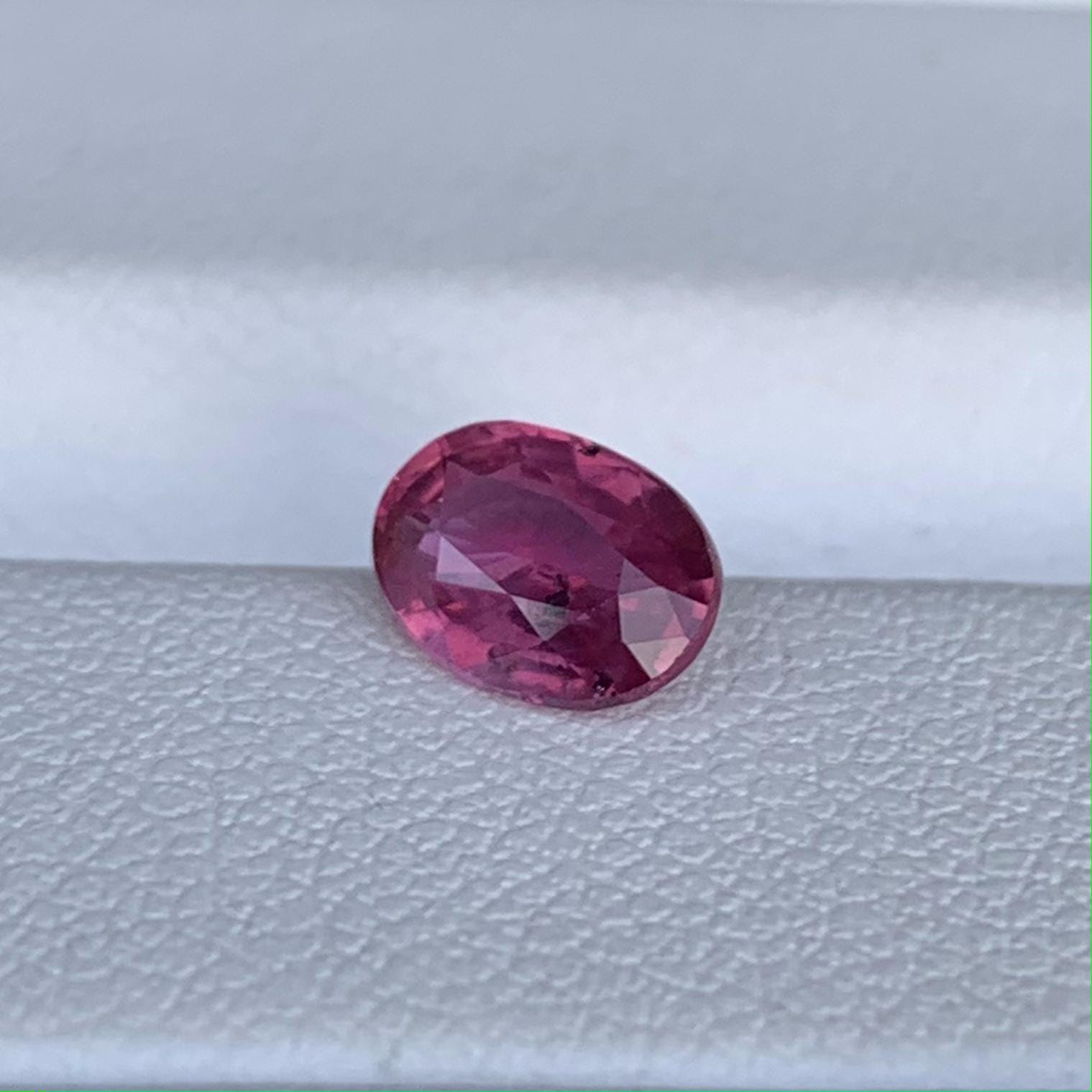 Natural Ceylon Padparadscha Sapphire 1.02ct - (UH) - Baza Boutique