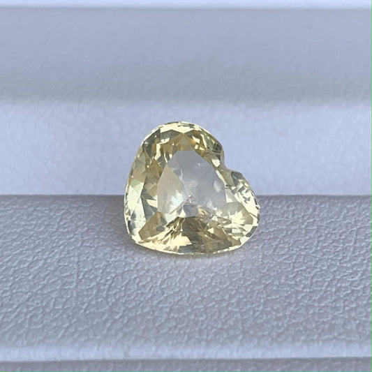 Natural Yellow Sapphire 1.27ct (UH)