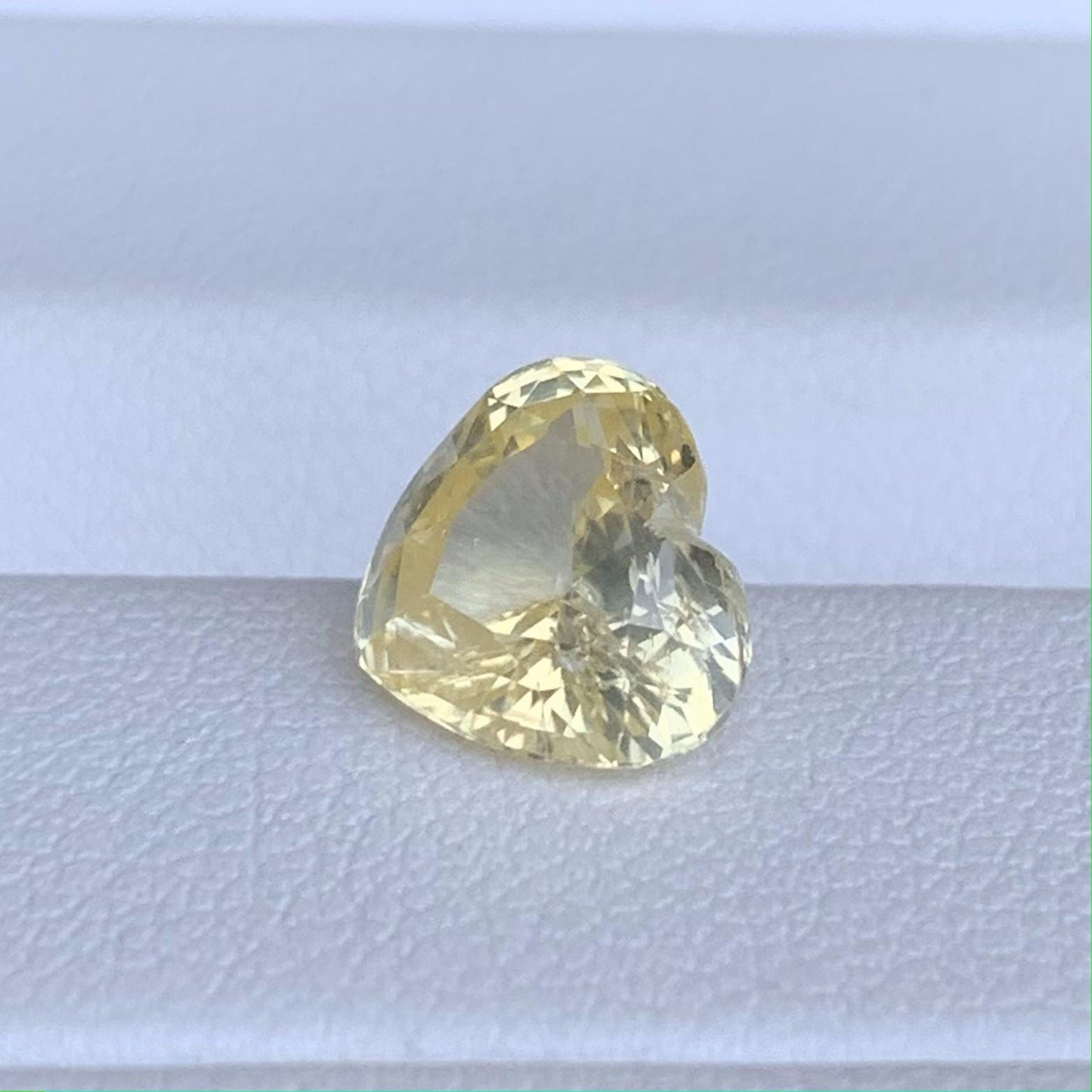 Natural Yellow Sapphire 1.27ct (UH)