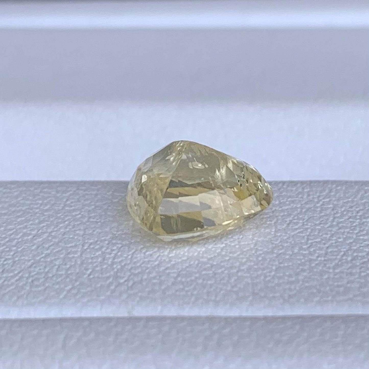 Natural Yellow Sapphire 1.27ct (UH)