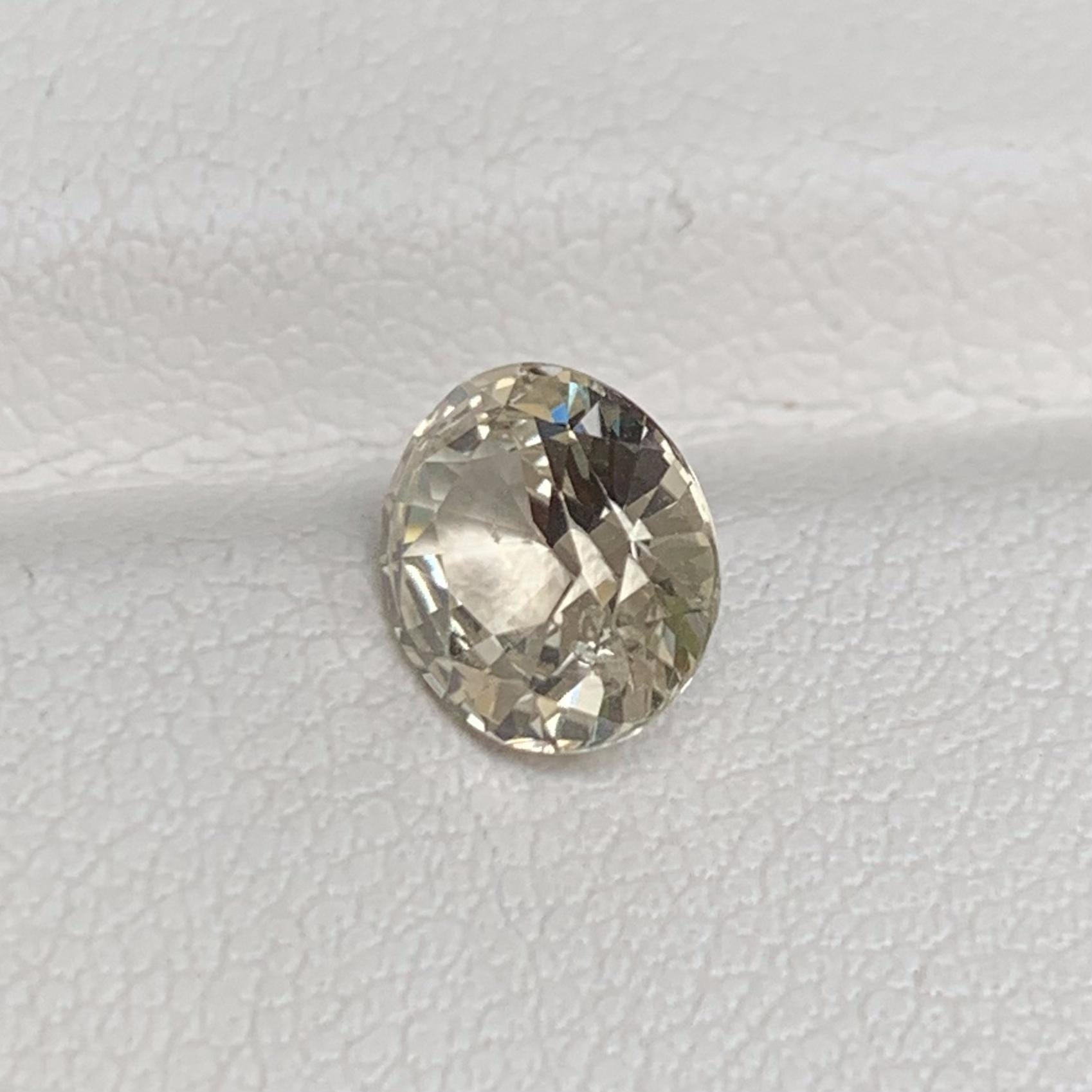 Natural Yellow Sapphire 1.74ct (UH) - Baza Boutique