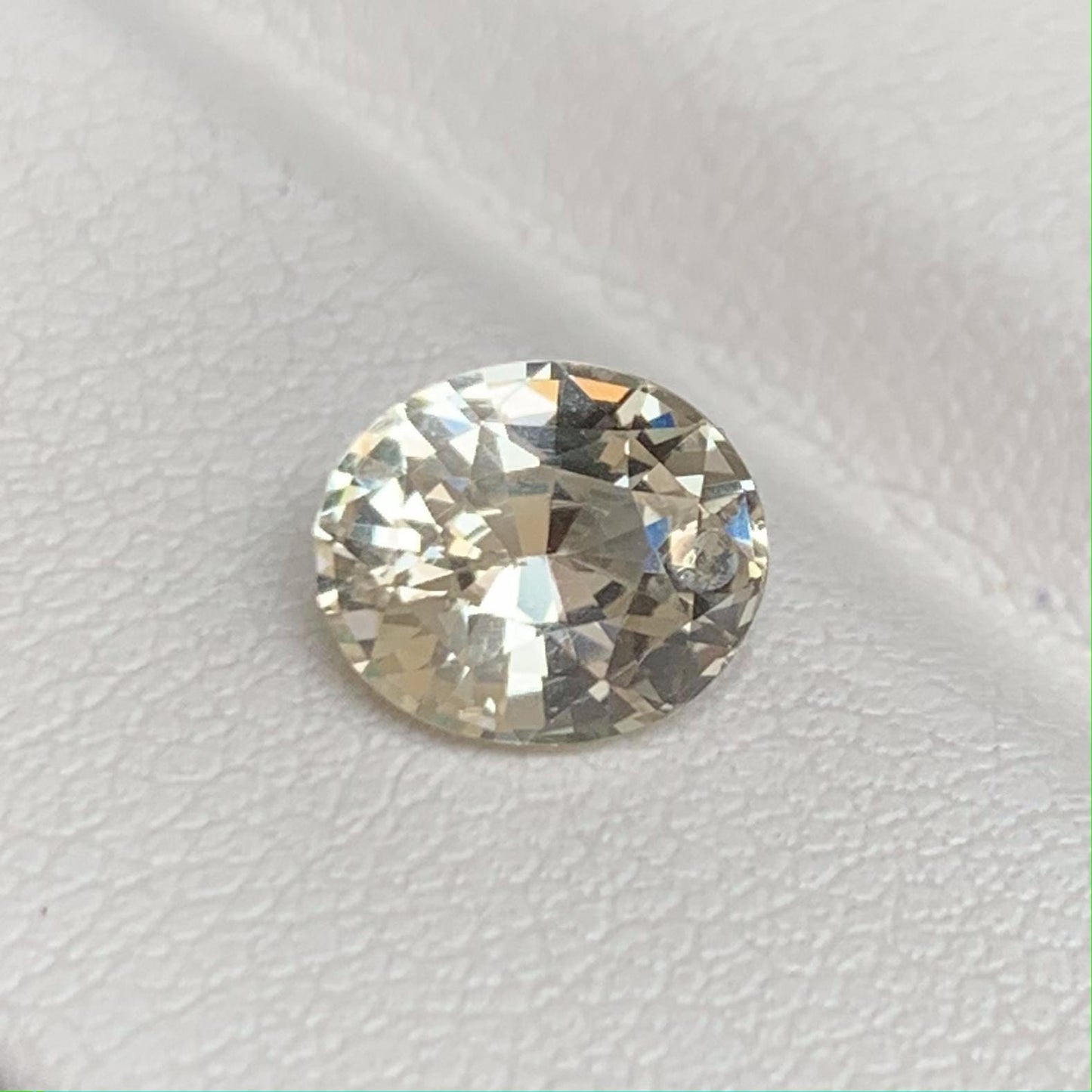 Natural Yellow Sapphire 1.74ct (UH) - Baza Boutique