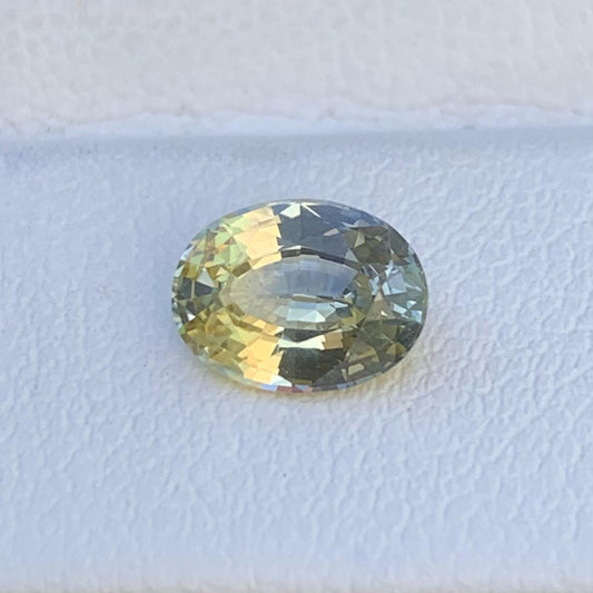 Green-Yellow Bi Color Sapphire 1.22ct - (H) - Baza Boutique