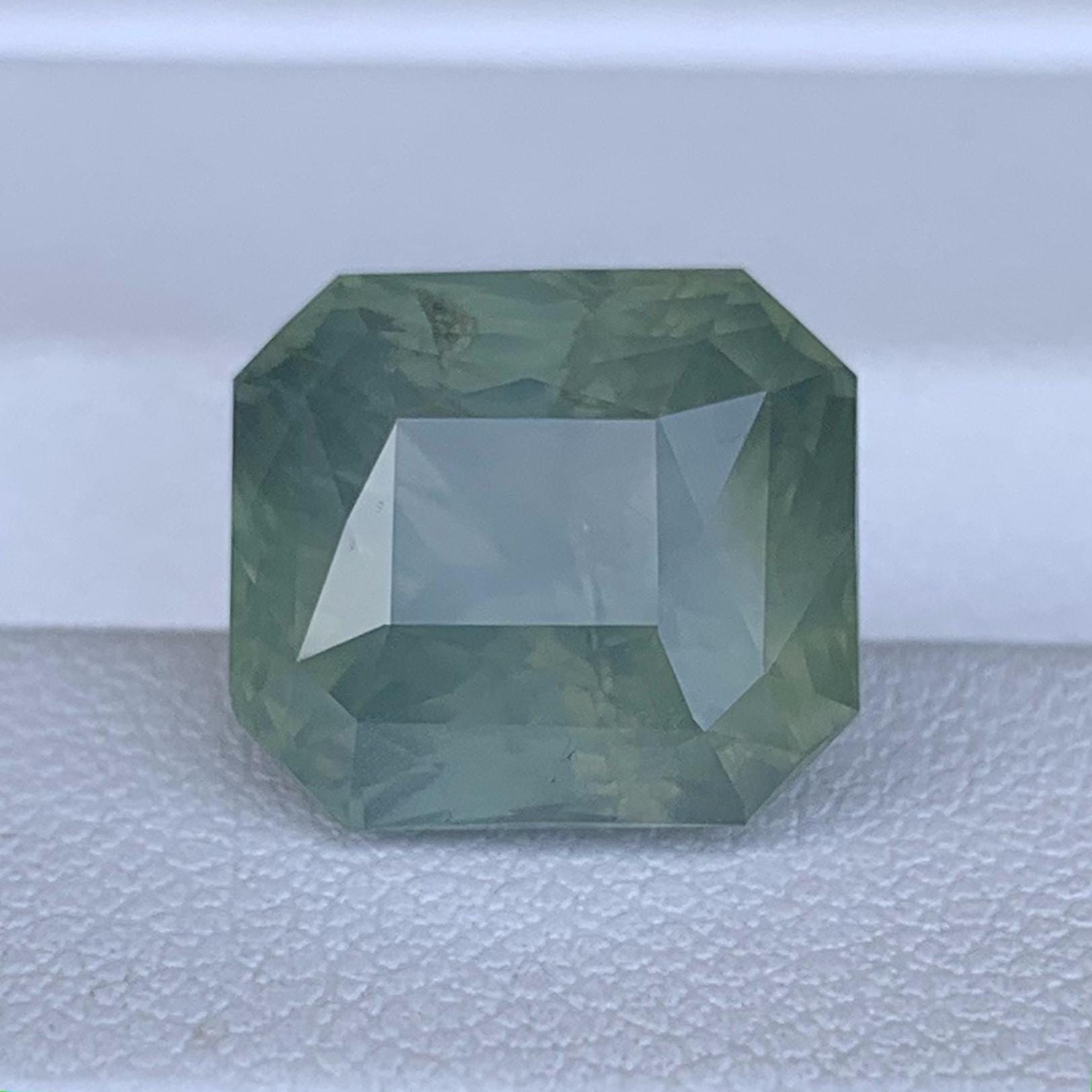Unheated 10.64ct Natural Green Sapphire Loose Gemstone - Baza Boutique